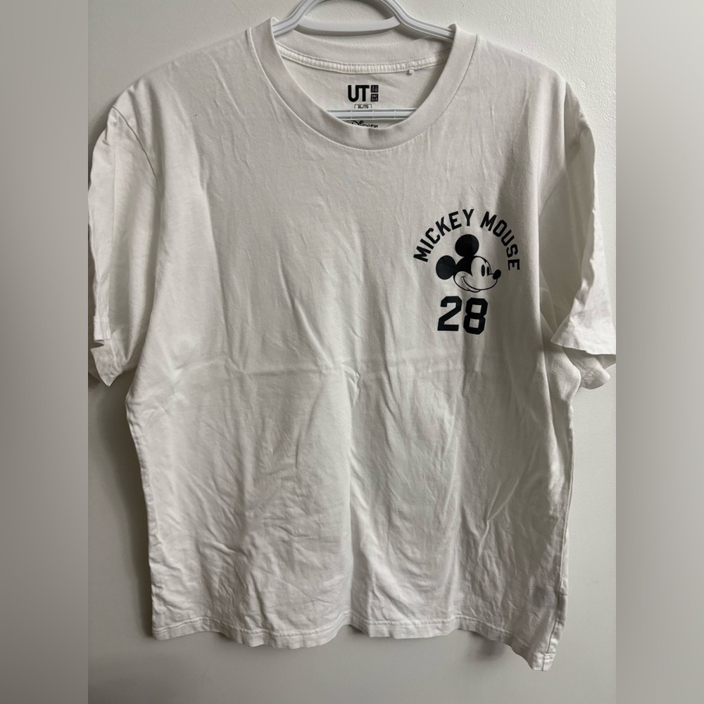 Uniqlo X Disney short sleeve Mickey Mouse xlarge
